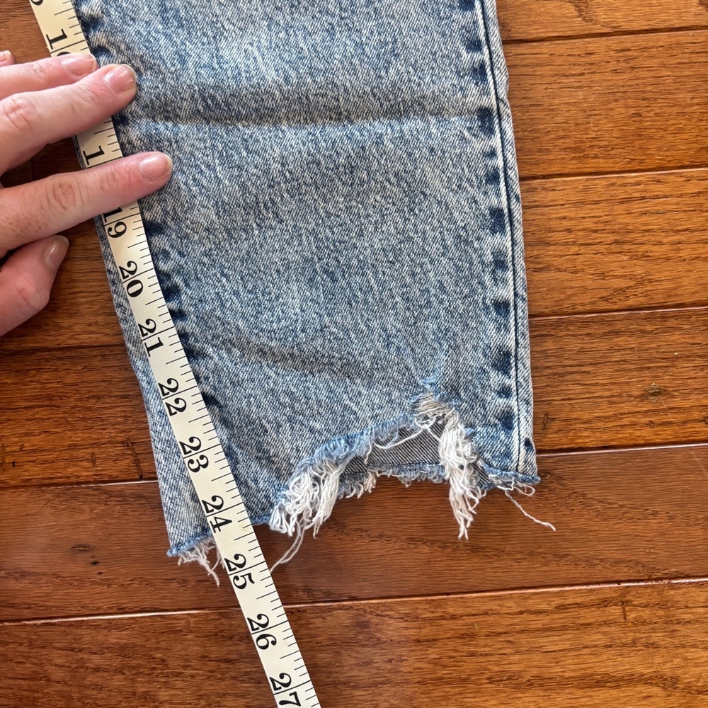 Women’s Time and Tru mid rise jeans size 4 - Picture 2 of 8